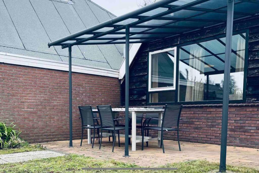 Leuke Bungalow In Noord-Holland Opmeer 外观 照片