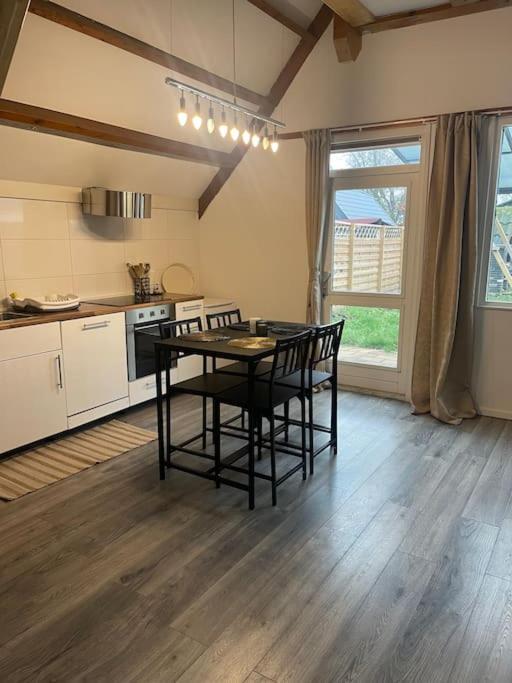 Leuke Bungalow In Noord-Holland Opmeer 外观 照片